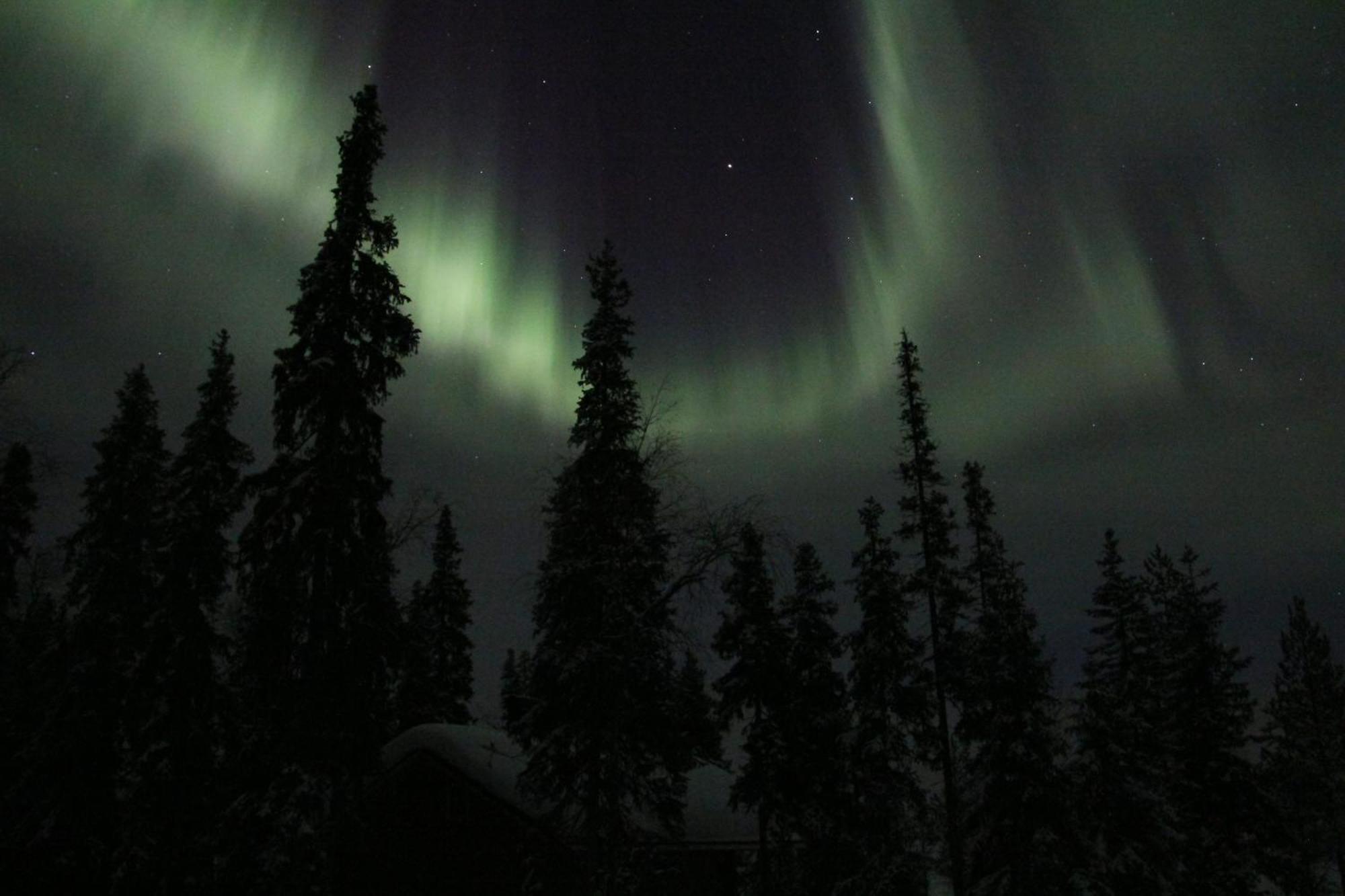 Napapiirin Jaervilomat Hotel Luukonniemi Екстериор снимка