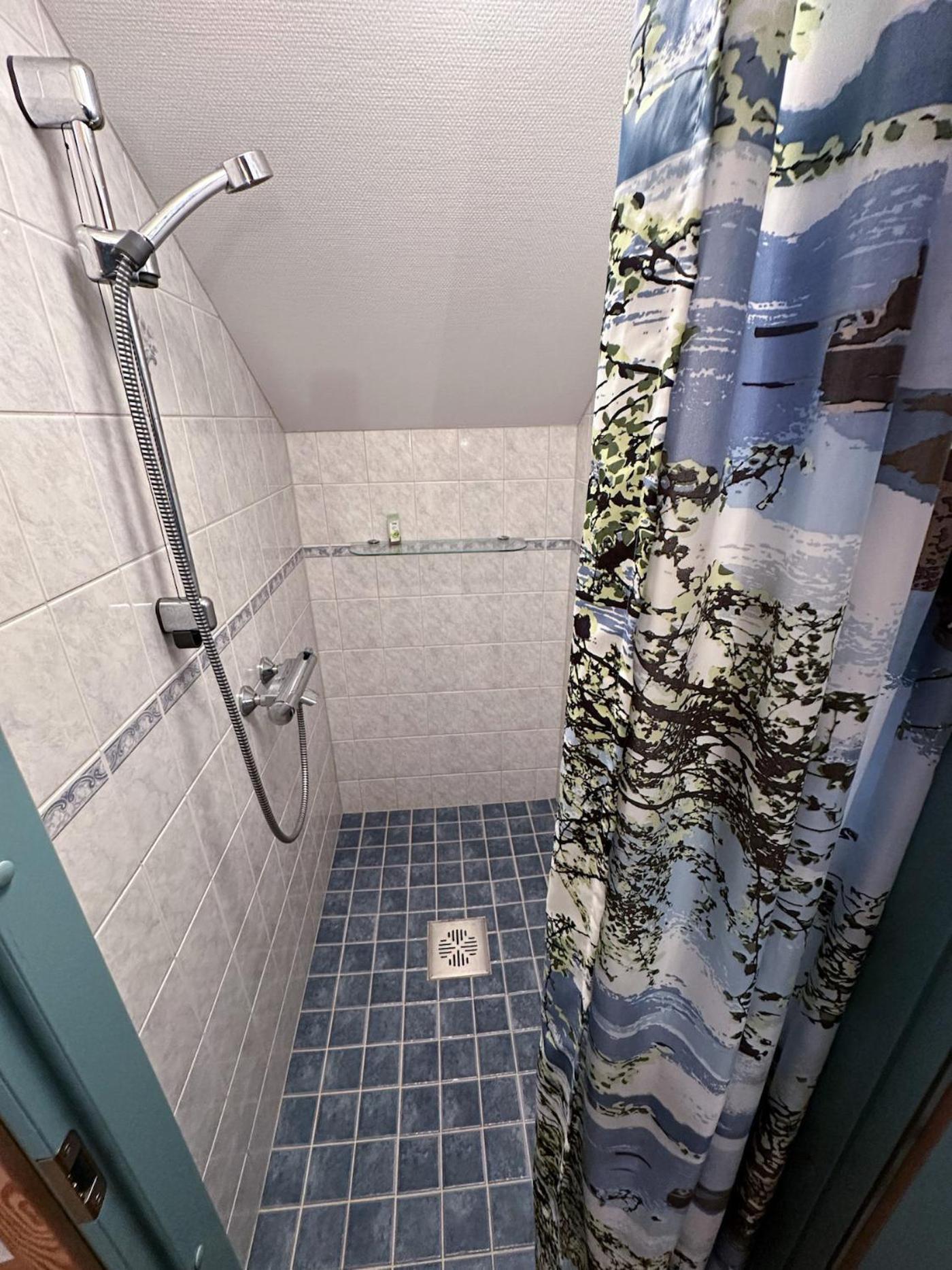 Napapiirin Jaervilomat Hotel Luukonniemi Екстериор снимка